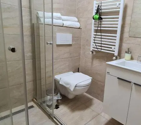 Bed & Breakfast Korona Panzio Hatvan